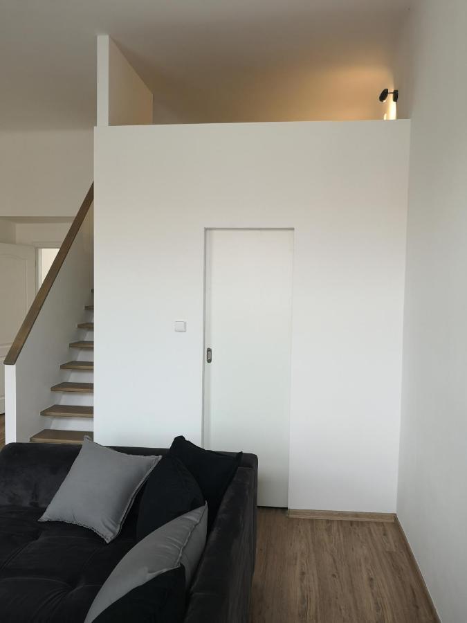 Fine Apartment In Centrum Of Slany With Aircondition Ngoại thất bức ảnh